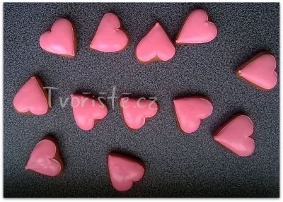 Příprava srdíček na muffinky