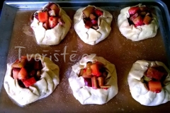 Rebarborové koláče z časopisu