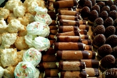 Vánoční cukroví ,kokosky, trubičky, vosí hnízda