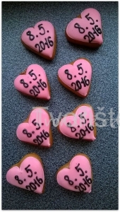 Srdíčka na muffinky pro maminky