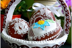 Perníkový košíček s vajíčky