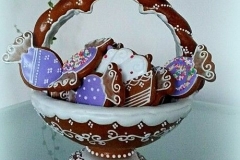 Košík se sladkostmi do tomboly