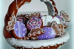 Košík se sladkostmi do tomboly