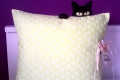 Polštářek s kočičkou - zelený