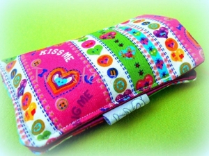 Pouzdro na mobil ke kabelce Eliška